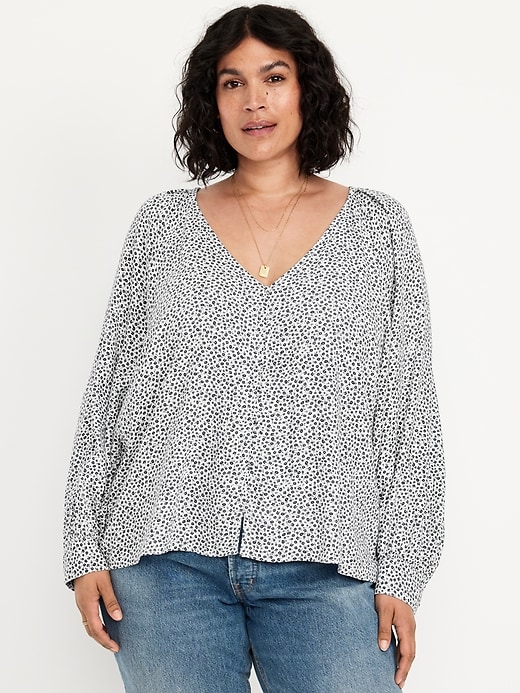 Image number 7 showing, Crepe Button-Down Top