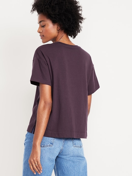L'image numéro 2 présente T-shirt vintage