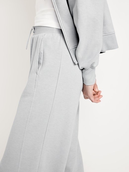 Image number 3 showing, Extra High-Waisted Dynamic Fleece Wide-Leg Sweatpants