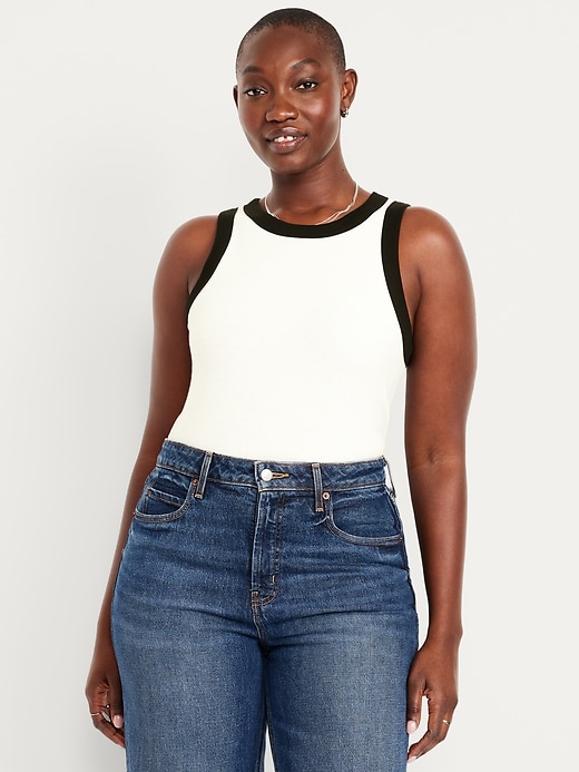 L'image numéro 4 présente Camisole moulante à col montant