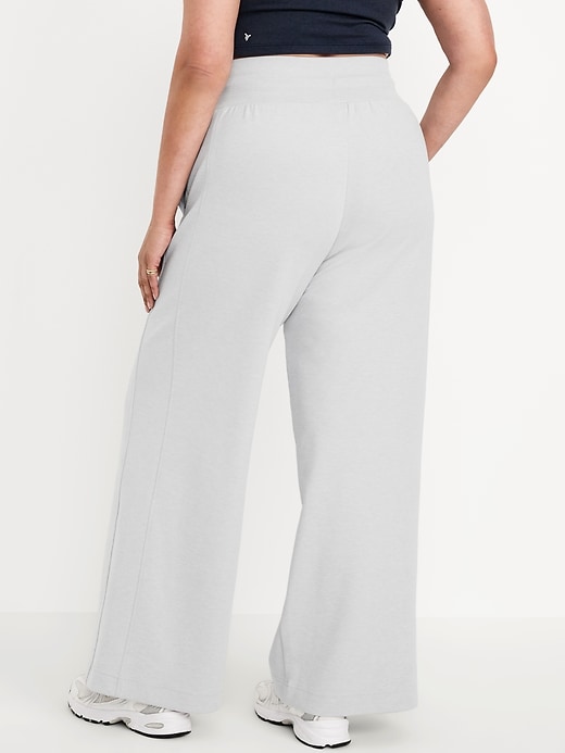 Image number 7 showing, Extra High-Waisted Dynamic Fleece Wide-Leg Sweatpants