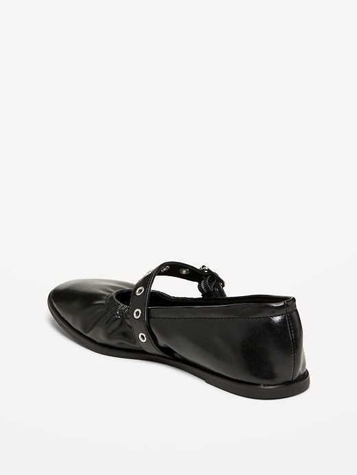L'image numéro 4 présente Ballerines Charles IX en similicuir à effet froissé