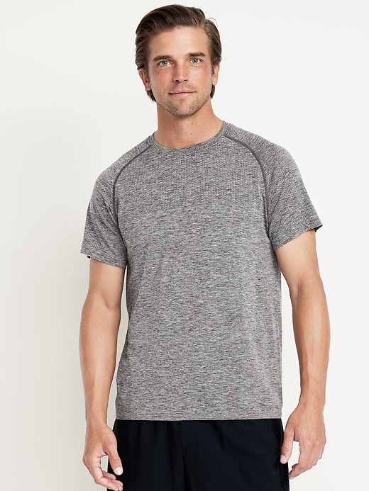 L'image numéro 1 présente T-shirt étroit sans coutures