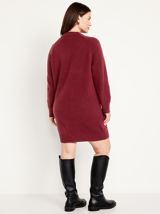 L'image numéro 7 présente Robe-chandail courte SoSoft