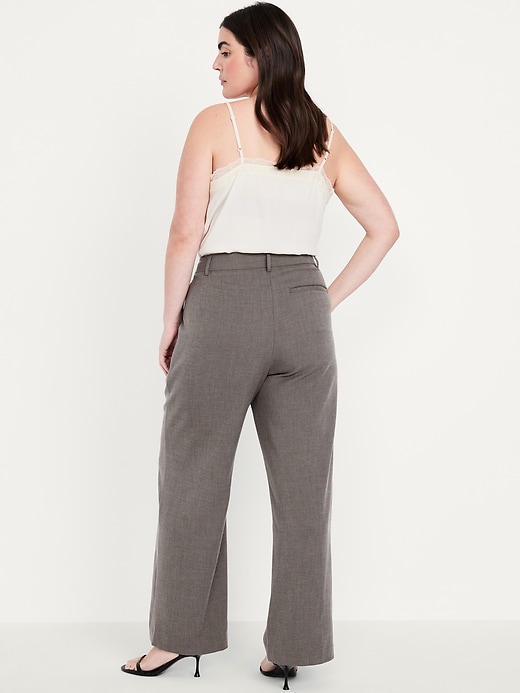 L'image numéro 6 présente Pantalon de tailleur Taylor à taille très haute et à jambe large
