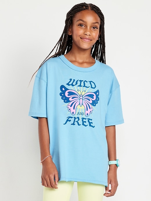 Voir une image plus grande du produit 1 de 2. T-shirt surdimensionné à lisière brute et à manches courtes avec imprimé pour fille