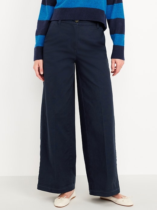 L'image numéro 2 présente Chino à jambe ultra-large à taille très haute