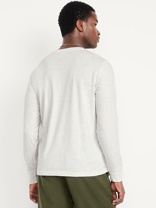 L'image numéro 8 présente T-shirt à manches longues Première nécessité