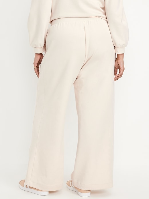 Image number 7 showing, Extra High-Waisted Dynamic Fleece Wide-Leg Sweatpants