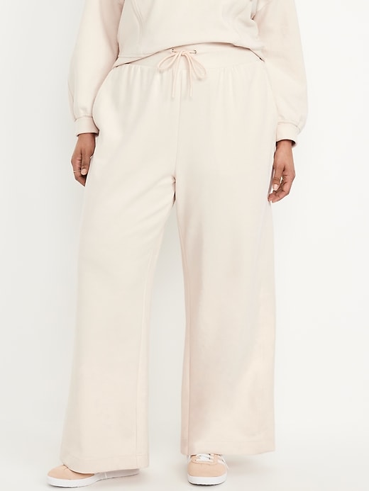 Image number 6 showing, Extra High-Waisted Dynamic Fleece Wide-Leg Sweatpants