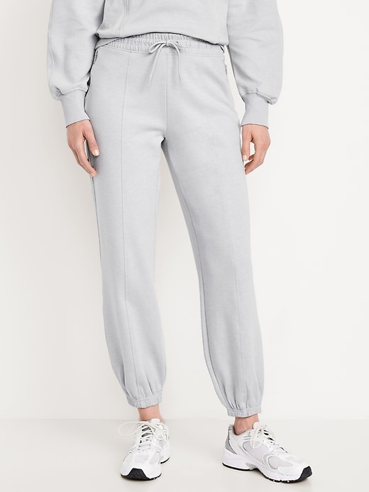 L'image numéro 1 présente Pantalon cargo à taille haute en Molleton dynamique