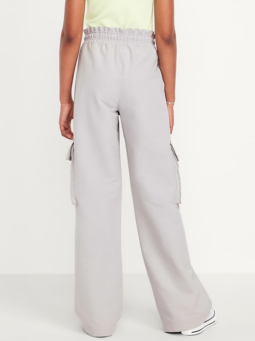 Voir une image plus grande du produit 2 de 4. Pantalon cargo Performance à taille haute et à jambe large pour fille