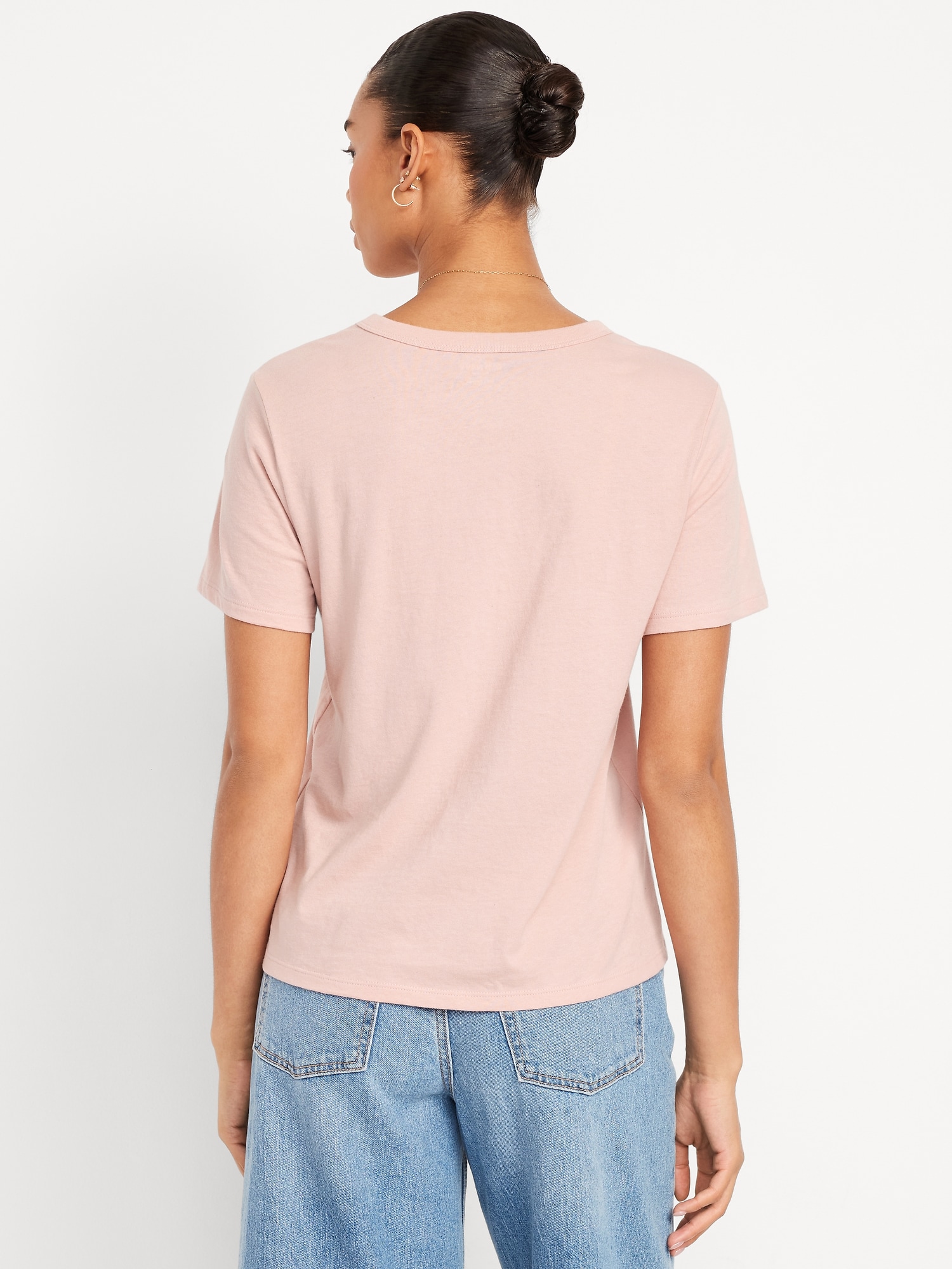 EveryWear Logo-Graphic T-Shirt