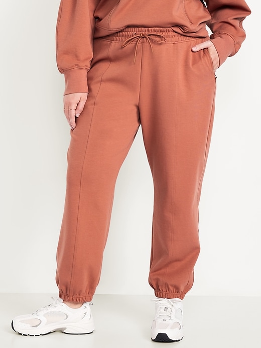 Image number 6 showing, High-Waisted Dynamic Fleece Sweatpants