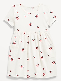 L'image numéro 1 présente Robe à manches courtes en tricot de jersey à motif pour toute-petite fille