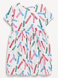 L'image numéro 2 présente Robe à manches courtes en tricot de jersey à motif pour toute-petite fille