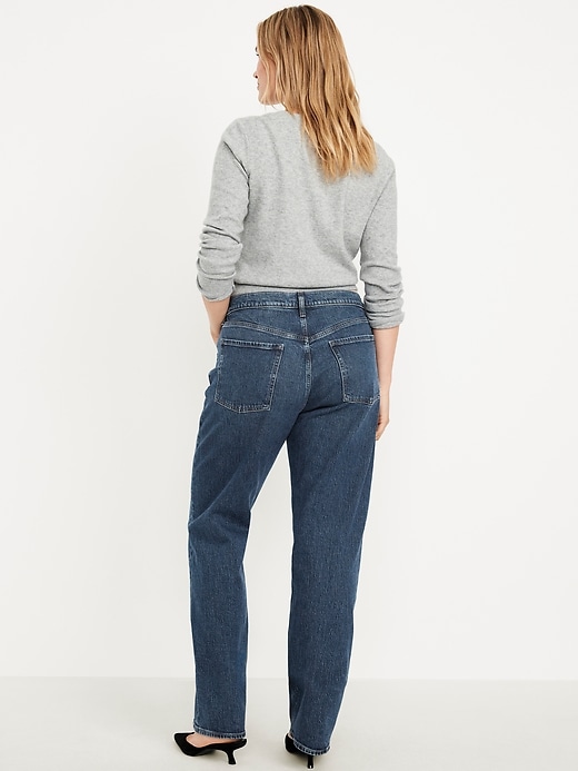 L'image numéro 5 présente Jean coupe droite détendue à taille basse moyenne
