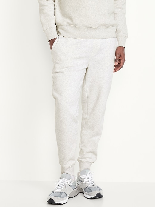 L'image numéro 1 présente Pantalon de jogging effilé en coton ouaté à logo