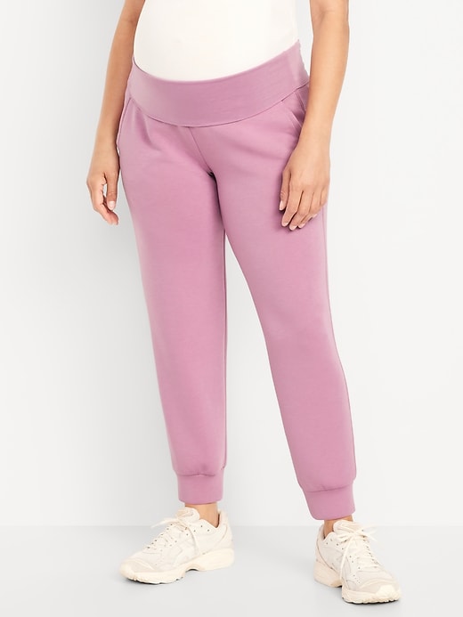 L'image numéro 1 présente Pantalon de jogging en molleton raffiné à taille rabattable de maternité