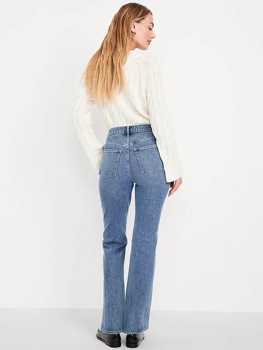 L'image numéro 3 présente Jean semi-évasé à taille très haute