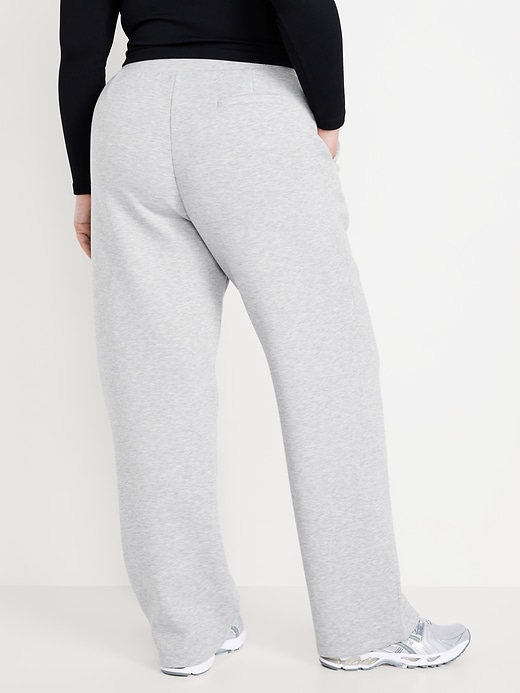 Image number 7 showing, High-Waisted Bounce Fleece Trouser Sweatpants