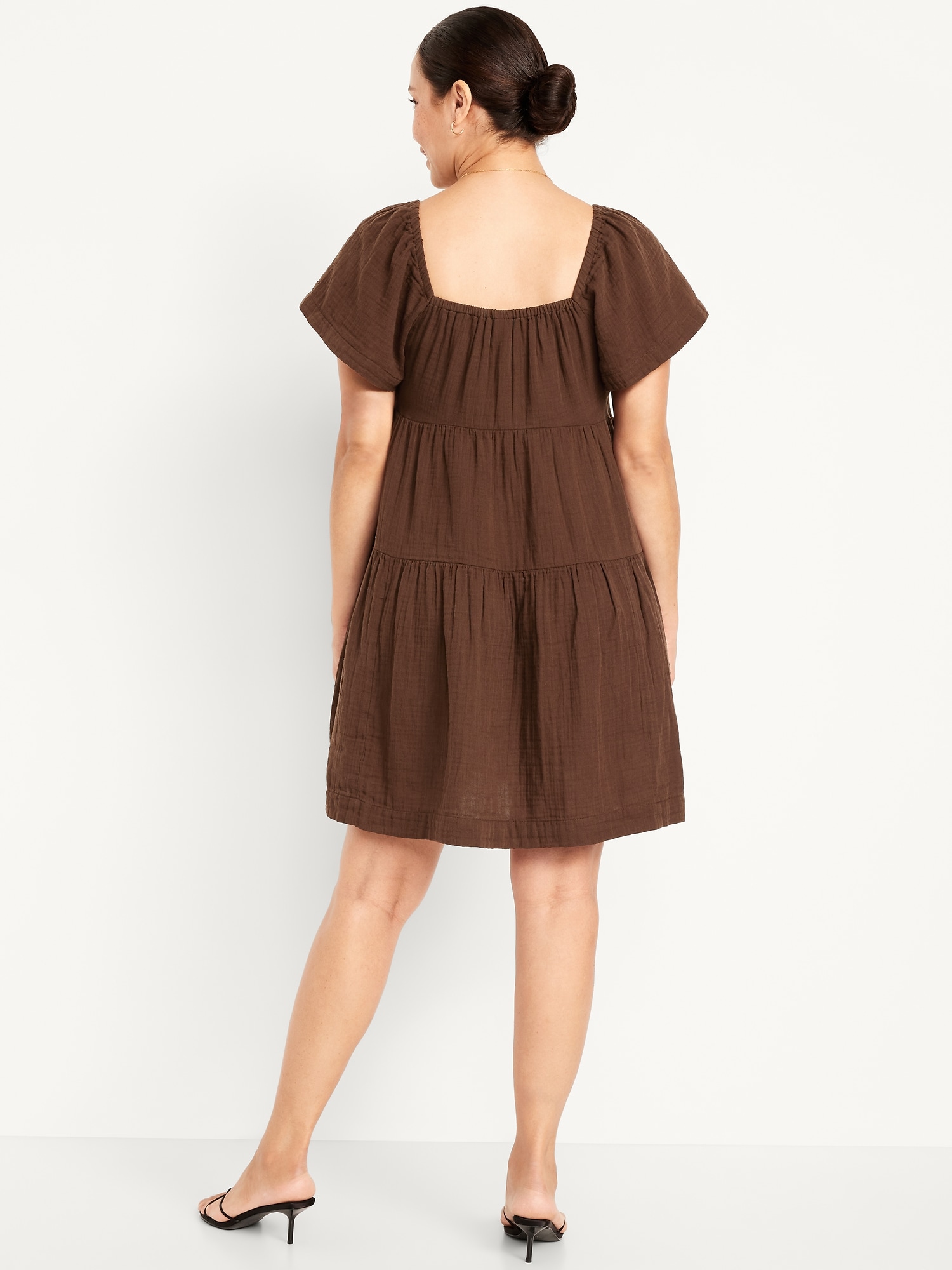 Robe courte en gaze froissée à encolure carrée de maternité