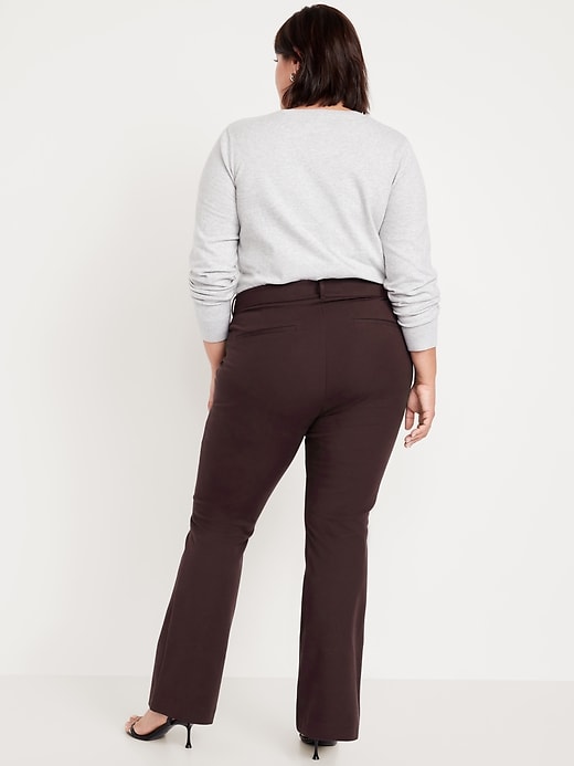 L'image numéro 8 présente Pantalon Pixie évasé à taille haute