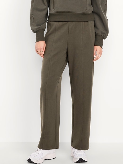 Image number 1 showing, High-Waisted Dynamic Fleece Barrel Pants