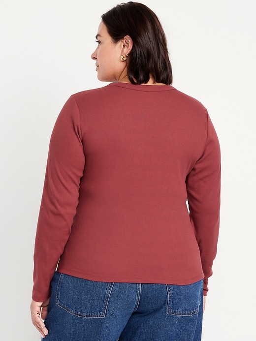 Image number 7 showing, Snug Long-Sleeve Crew-Neck T-Shirt