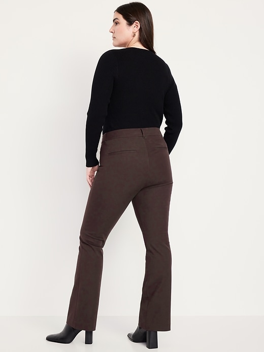 L'image numéro 6 présente Pantalon Pixie évasé à taille haute