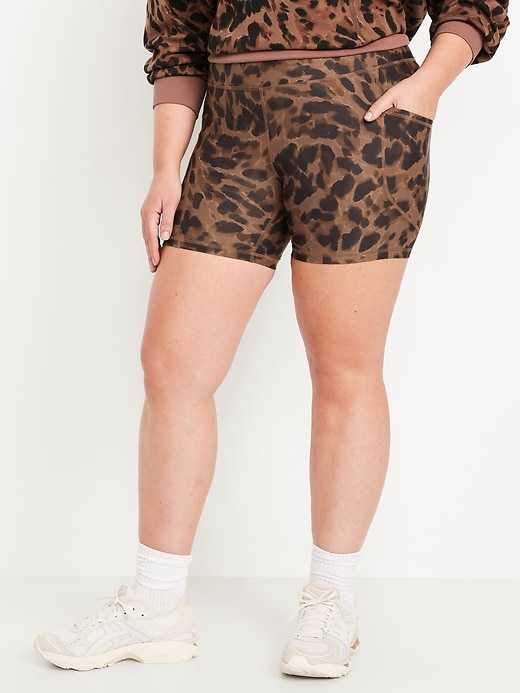 Image number 6 showing, High-Waisted PowerSoft Pocket Biker Shorts -- 6-inch inseam