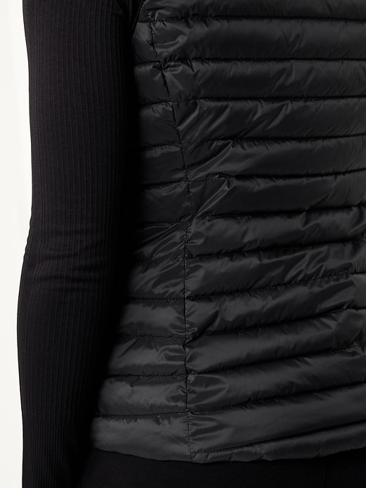 L'image numéro 8 présente Gilet rembourré hydrorésistant repliable