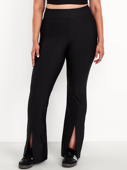 L'image numéro 7 présente Legging PowerSoft évasé à ourlet fendu et à taille très haute