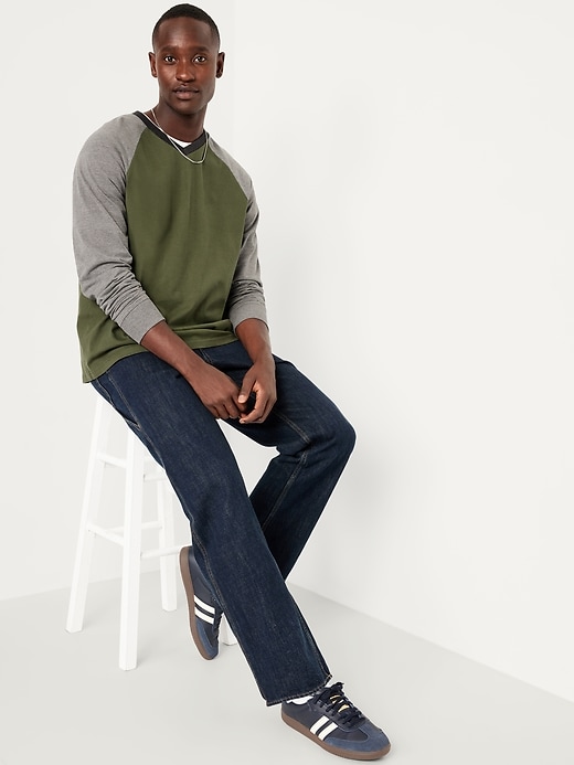 Image number 3 showing, Heavyweight V-Neck Raglan T-Shirt
