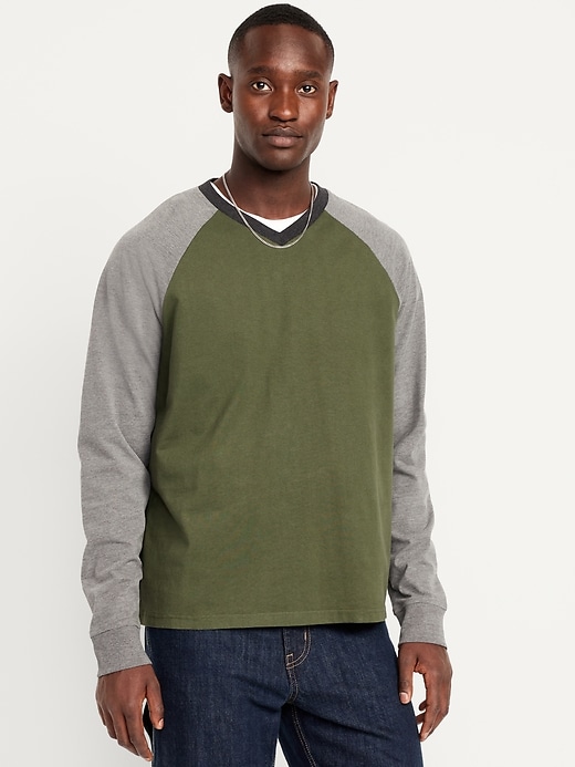 Image number 1 showing, Heavyweight V-Neck Raglan T-Shirt