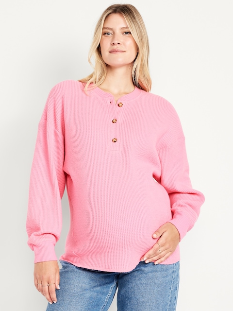 Haut henley surdimensionné en tricot gaufré douillet de maternité - Fleurs De Jardin