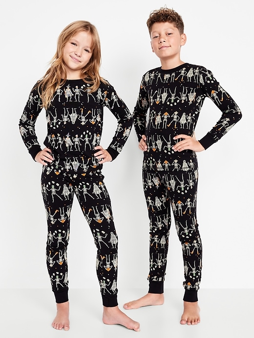 Image number 1 showing, Printed Snug-Fit Graphic Pajama Set for Girls