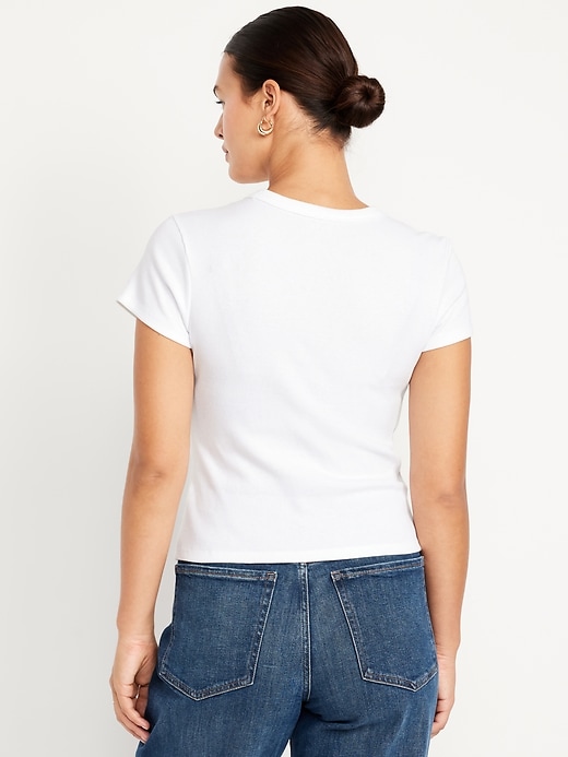 L'image numéro 5 présente T-shirt moulant à imprimé