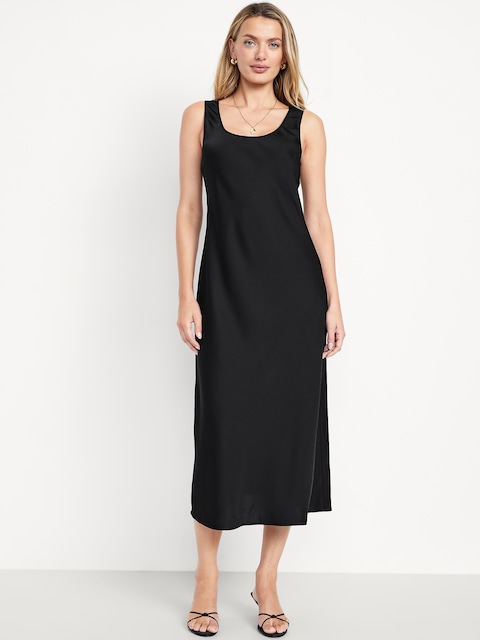 Robe mi-longue sans manches en satin