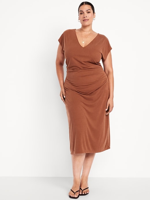 Image number 5 showing, Fit & Flare Ruched Midi Dress