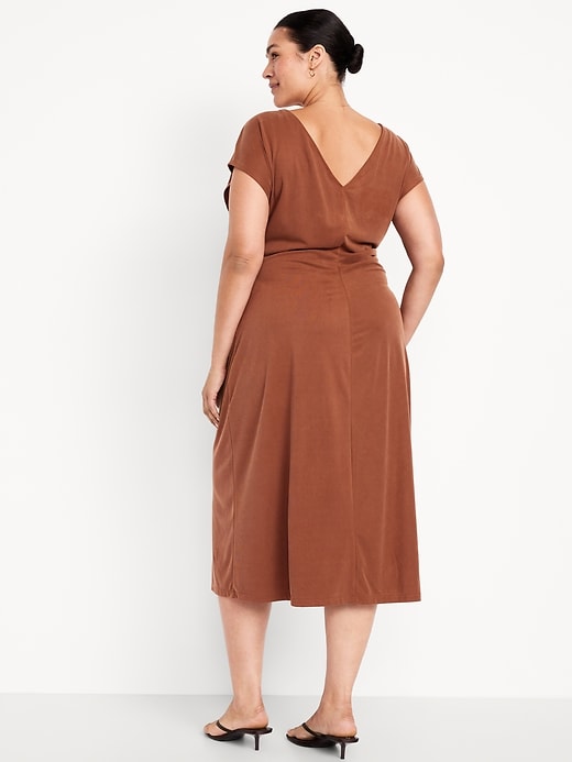 Image number 6 showing, Fit & Flare Ruched Midi Dress