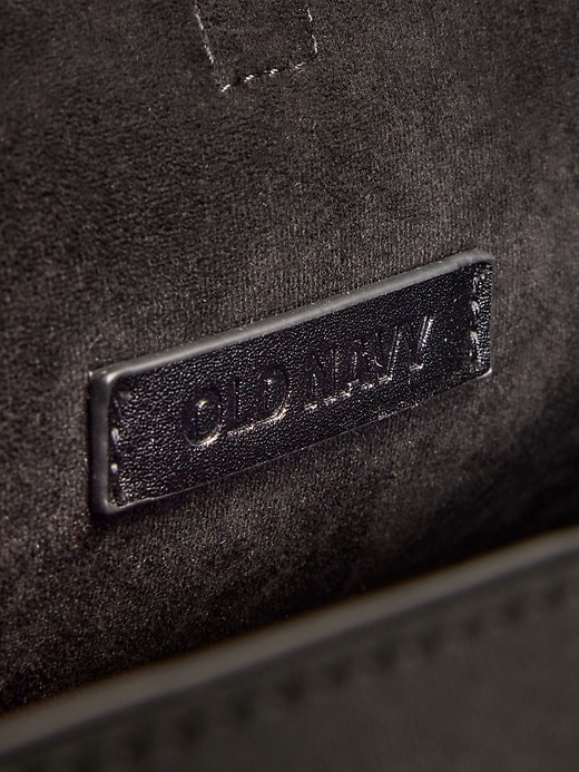 L'image numéro 4 présente Sac godet bon chic bon genre − grand