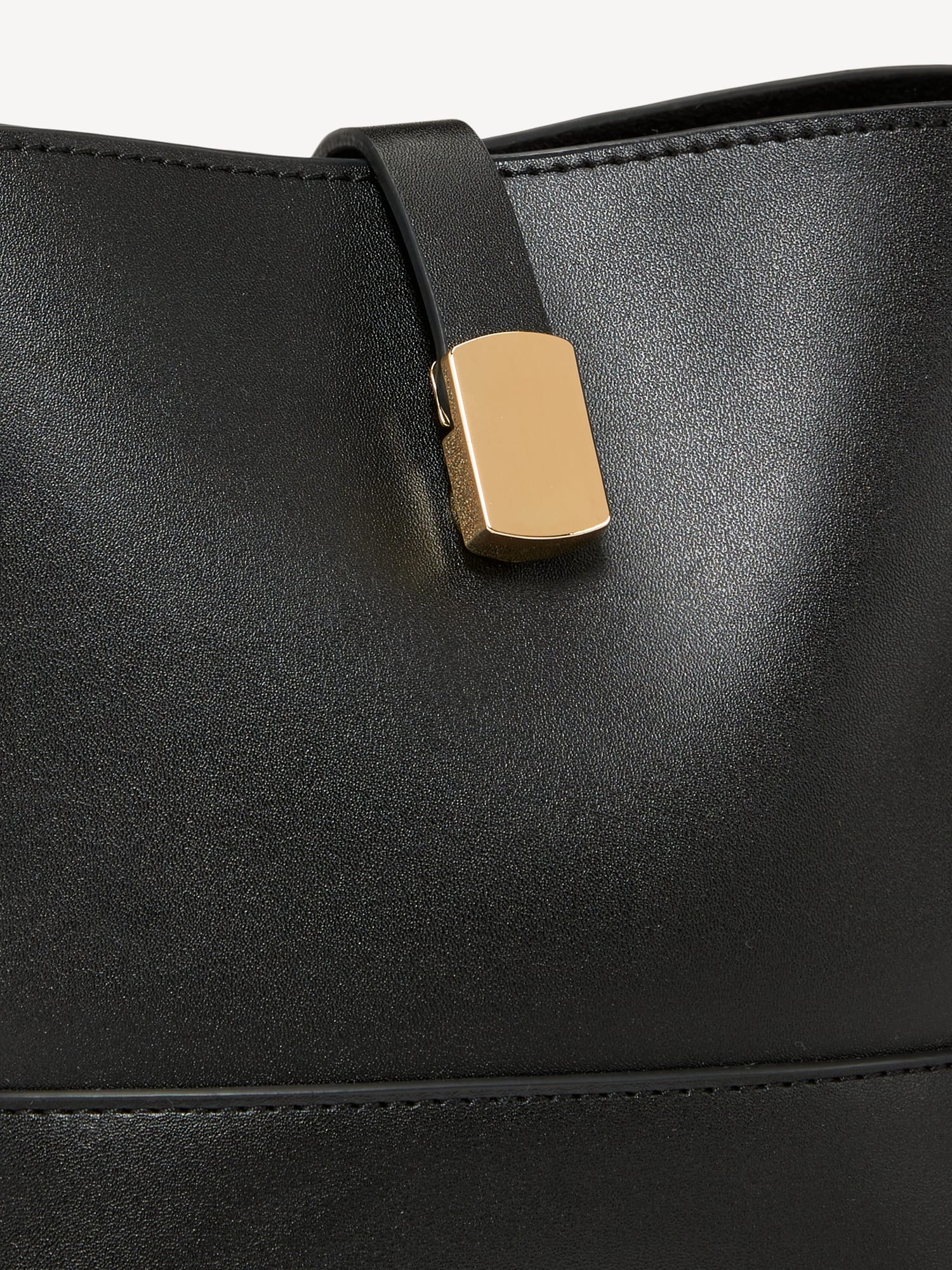Small Preppy Bucket Crossbody Bag