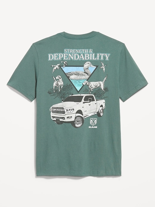 L'image numéro 2 présente T-shirt Ram Truck™