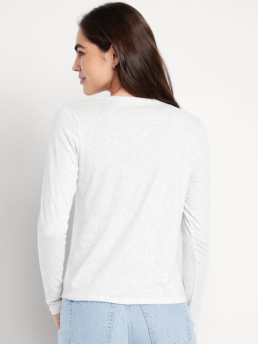 L'image numéro 2 présente T-shirt passe-partout à manches longues