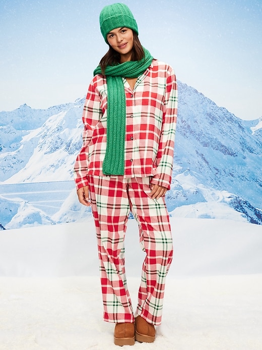 Image number 5 showing, Plaid Flannel Pajama Pant Set for Women