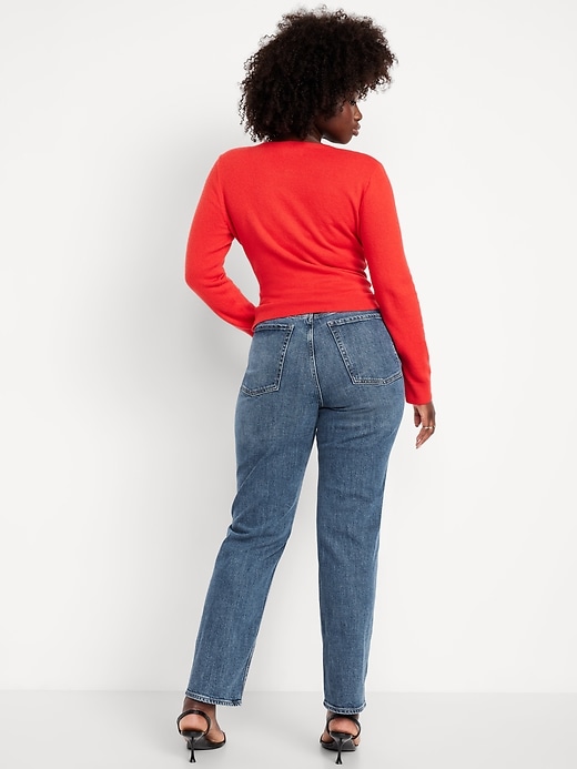 L'image numéro 7 présente Jean coupe droite profilée à taille très haute pour femme