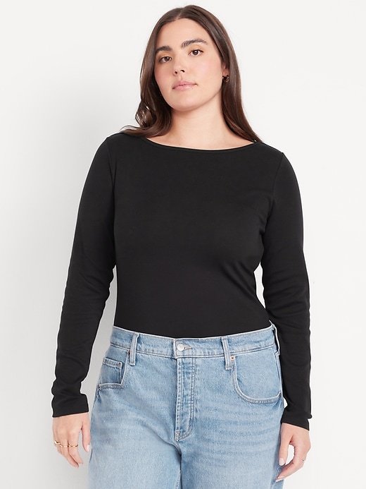 L'image numéro 5 présente T-shirt ajusté à manches longues et à encolure bateau
