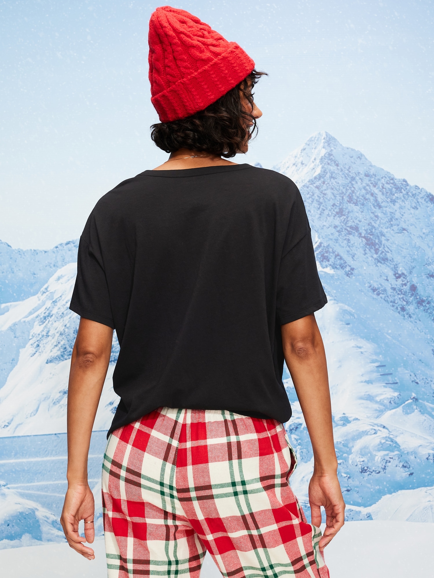 Holiday-Graphic Crew-Neck T-Shirt for Women