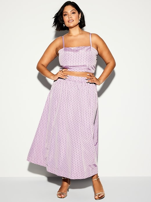 L'image numéro 5 présente Jupe mi-longue en taffetas à taille haute Moments signés Old Navy